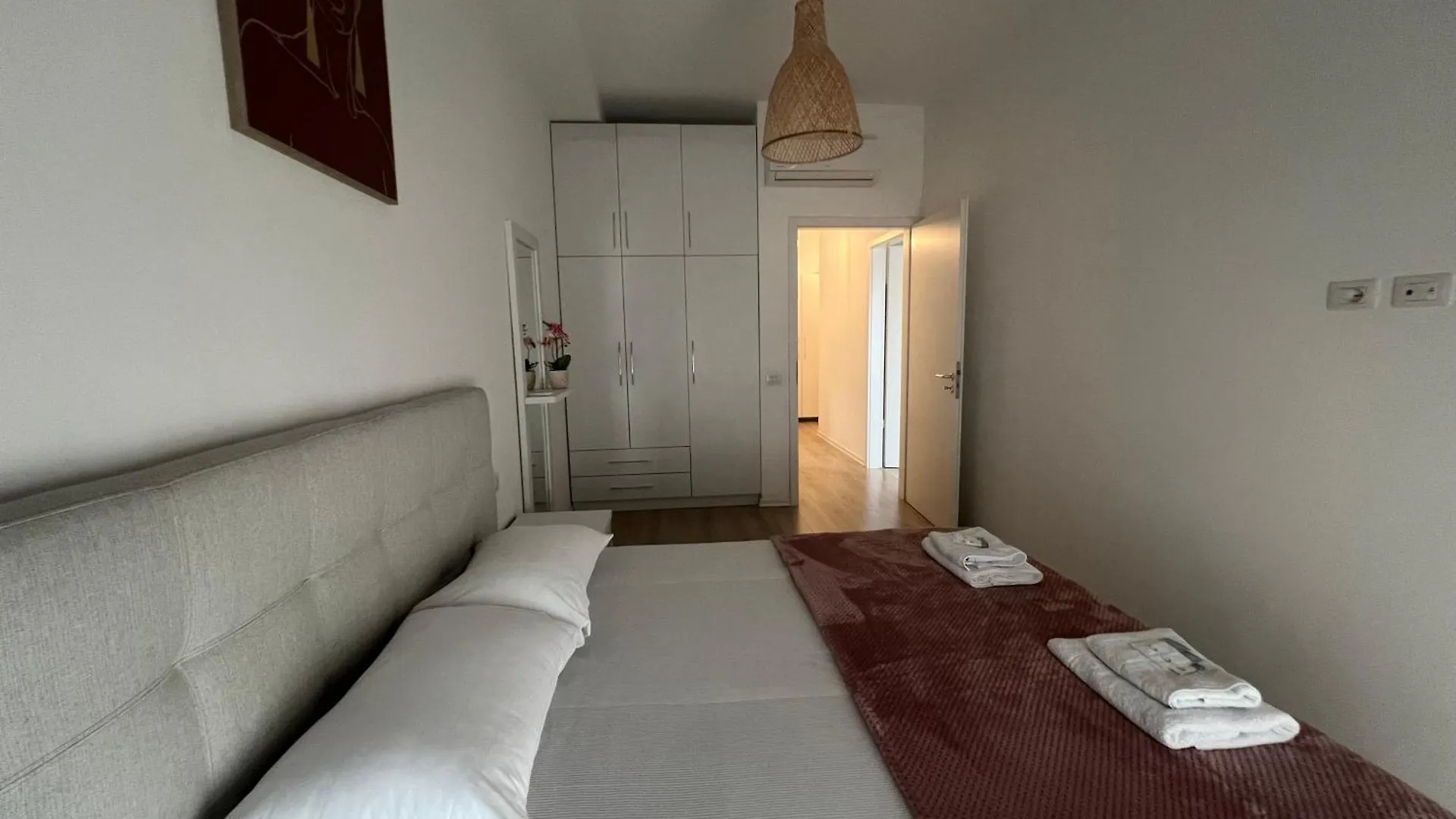 Inn Home Apartments ティラナ 0*,  アルバニア